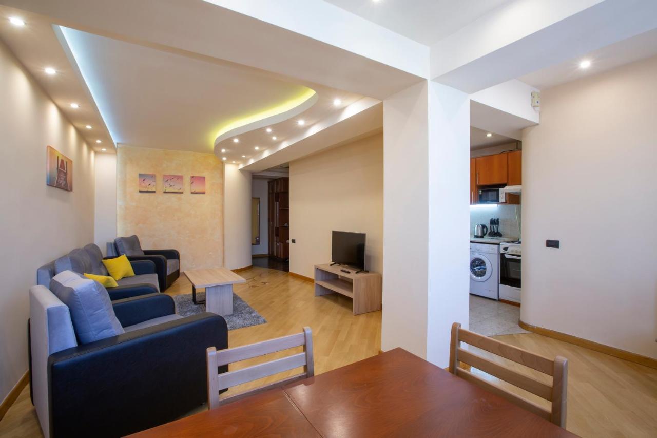 Umba Apartment N4 - Balcony And Mount Ararat View Ереван Екстериор снимка